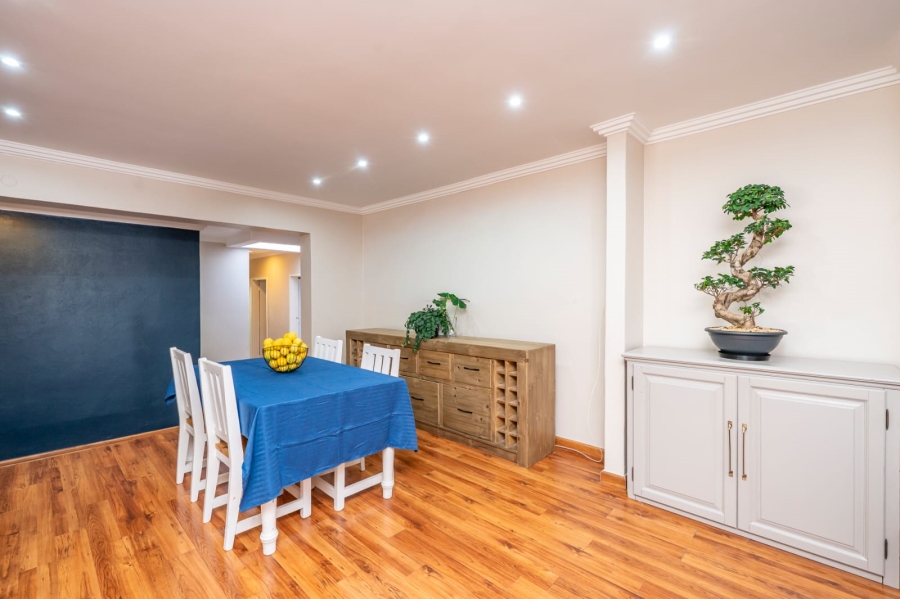 5 Bedroom Property for Sale in Eversdal Western Cape